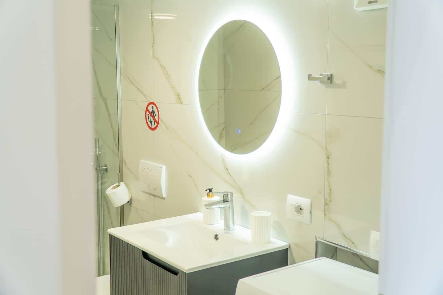 DOUBLE — every detail, thoughtfully placed 2